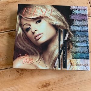 Makeup compact